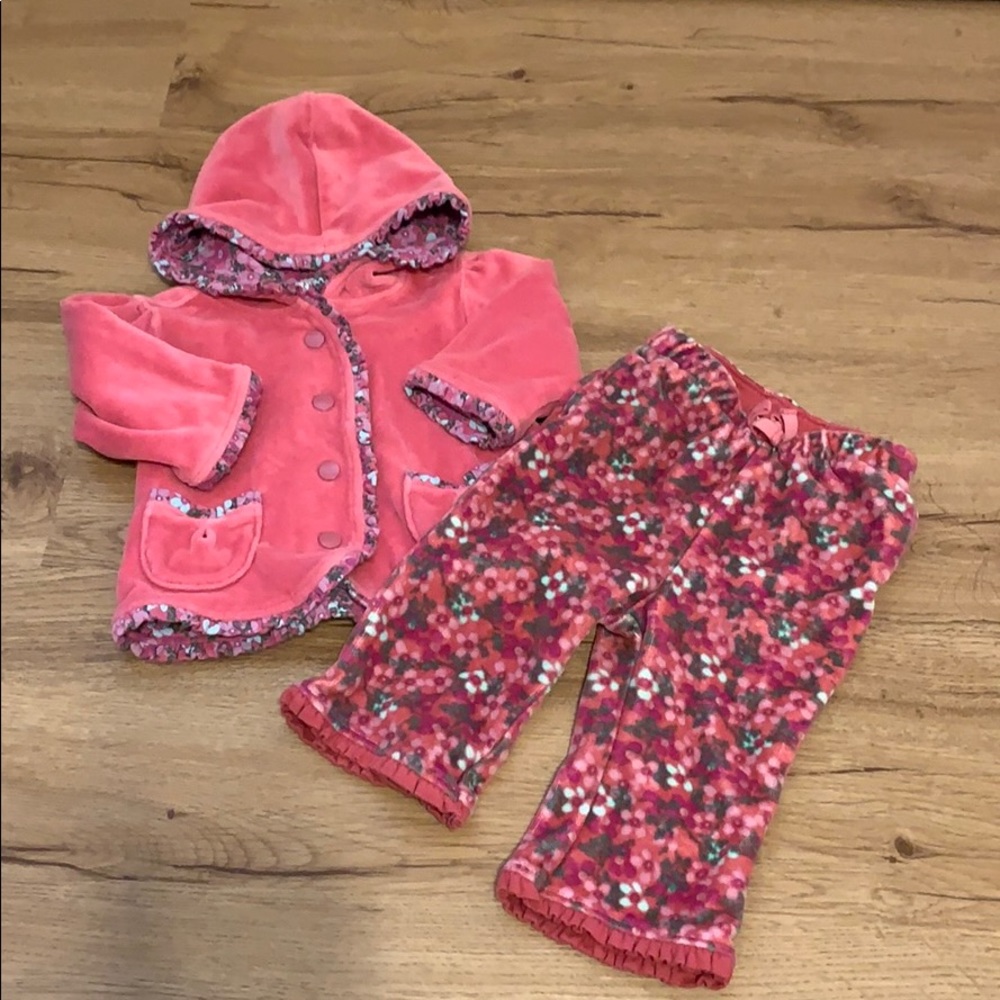 Baby Gap velour jacket and pant set 3-6 months